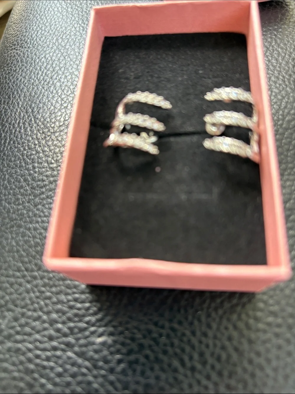 925 Silver Rhinestone CZ Three-Claw Geometric Pierced Earrings Brand New - Picture 4 of 6